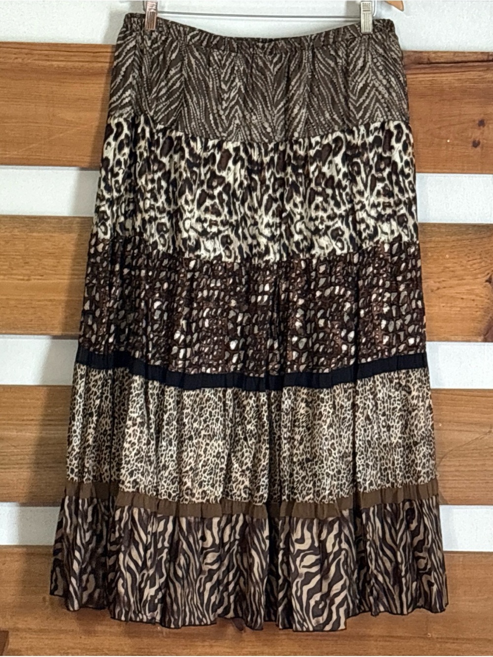 Chico's Tiered Animal Print Long Flowy Maxi 87% Silk Preppy Skirt Women's Size 2